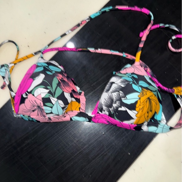 Hula Honey Womens Flowervescent Ruffle Molded Push Up Bikini Top Size:Small - Picture 3 of 7